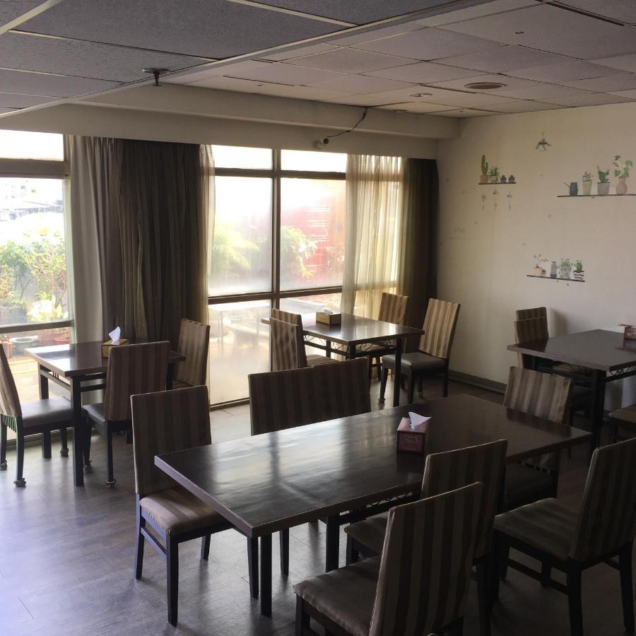 台南 文南哥爸妻夫飯店酒店 外观 照片